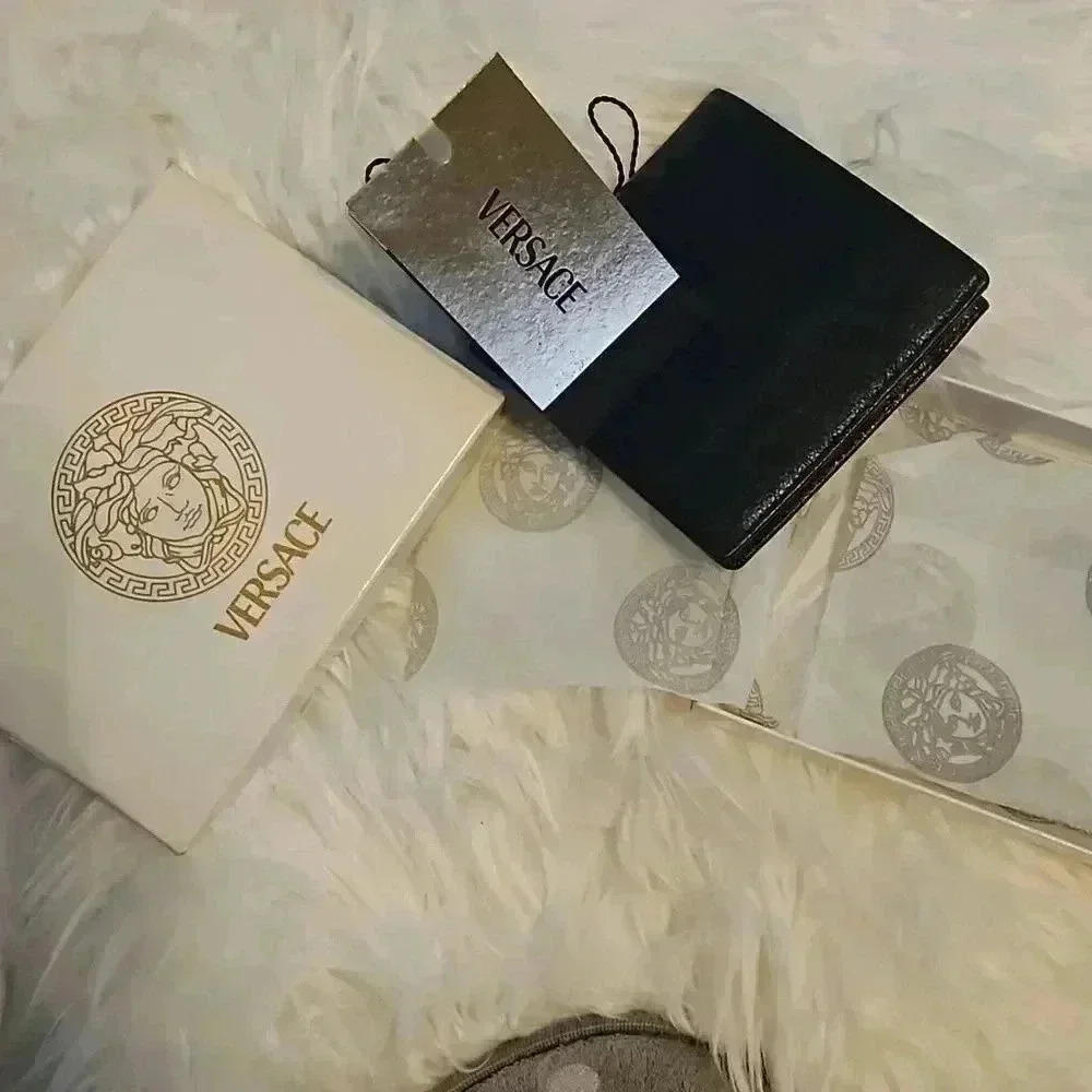 Versace Wallet - Picture 3 of 8